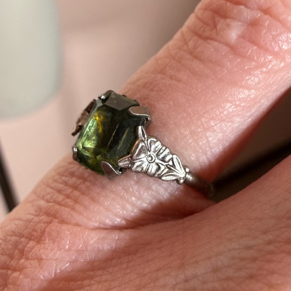 Antique Jewelry - Vintage antique designer art deco Sterling silver emerald cut Green Glass Ring